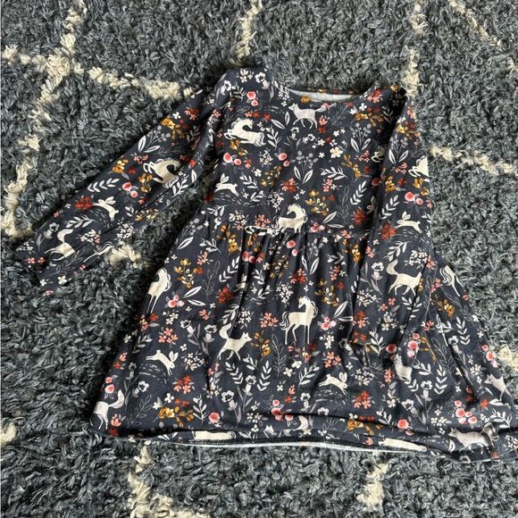 Bundle of 3 Girls Dresses - Picture 8 of 10